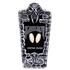 Deluxe Classic Vampire Fangs