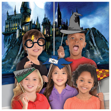 HARRY POTTER SCENE SETTER AND PHOTO PROP KIT 15CT