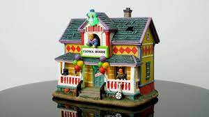 FG Square Clown House