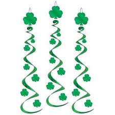 Hanging Shamrock Whirls