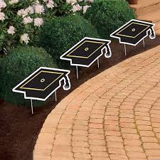 GRAD HAT YARD SIGNS